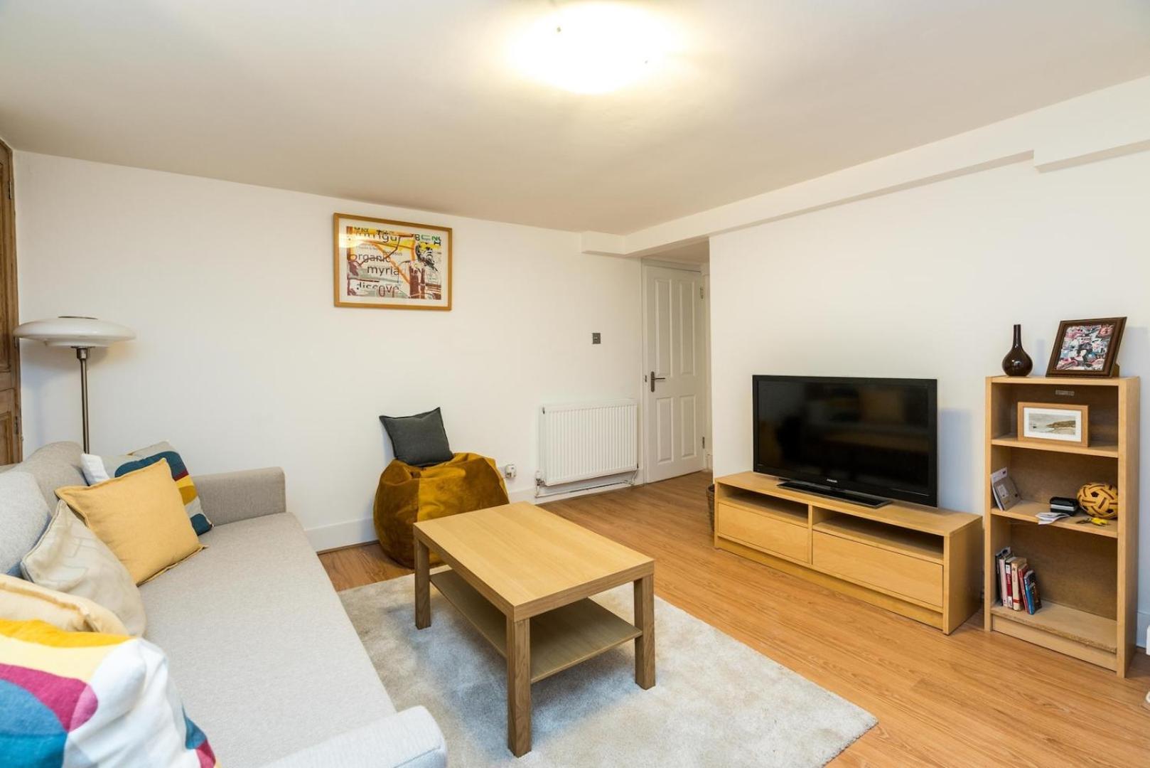 New Stylish 1 Bedroom Flat With Garden | Лондон Екстериор снимка